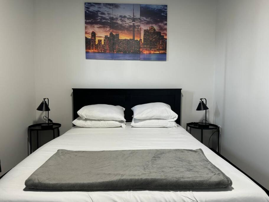 1 Bd With Kitchenette - 10 Edmonton